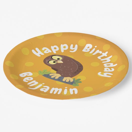 Niedliche, seltsame, lustige Uhu-Cartoon-Illustrat Pappteller (Schrägansicht)