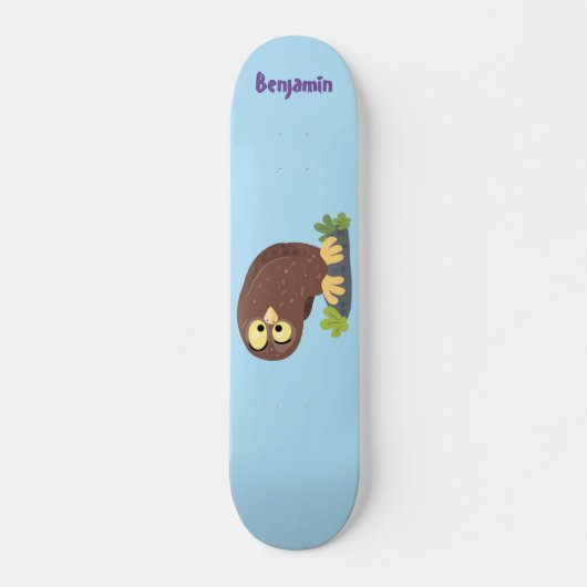 Niedliche, seltsame, lustige Uhu-Cartoon-Illustrat Skateboard (Vorne)