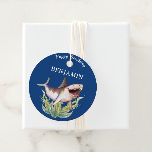 Niedliche Shark Boys Blue Birthday Party Geschenkanhänger (Beispiel)