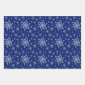 Niedliche Silbergraue Weihnachtsschneeflocken auf Geschenkpapier Set (Vorderseite 3)