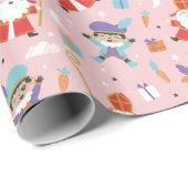 Niedliche Sinterklaas und Muster auf rosa Geschenkpapier (Rolleneckpunkt)