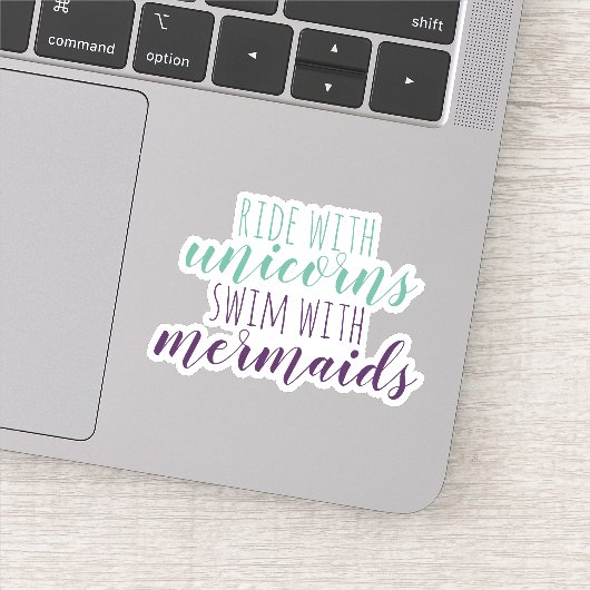 Niedliche Skriptreise mit Unicorns Swim mit Mermai Aufkleber (Detail)