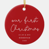 Niedliche skurrile Unser erstes Weihnachts-Rotes F Keramik Ornament (Vorne)