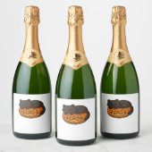 Niedliche Sleepy Black Cat an einem KürbisHallowee Schaumweinetikett (Flaschen)