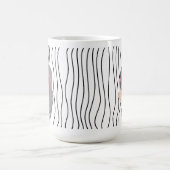 Niedliche Smirking Frau Stripte Tasse. Such dir au Kaffeetasse (Mittel)