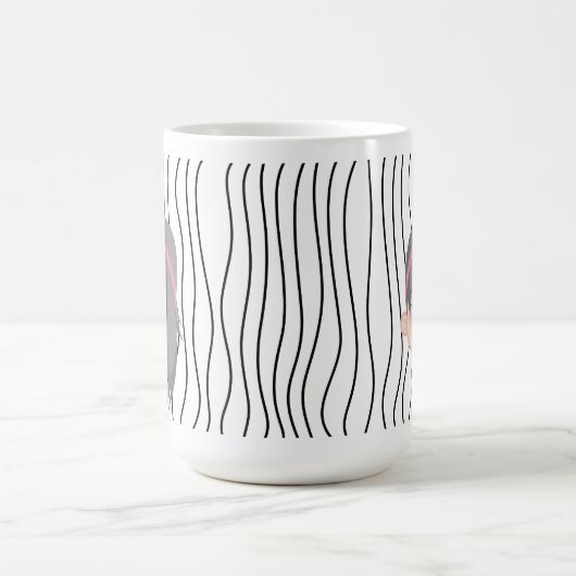 Niedliche Smirking Frau Stripte Tasse. Such dir au Kaffeetasse (Mittel)