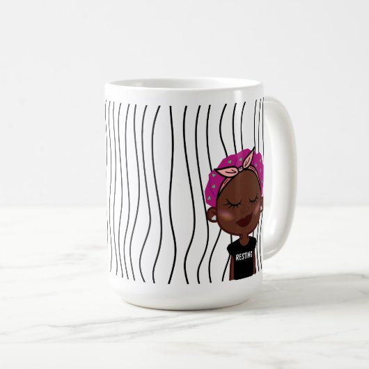 Niedliche Smirking Frau Stripte Tasse. Such dir au Kaffeetasse (VorderseiteRechts)