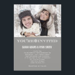 Niedliche Snowflake Gray Hochzeit Foto Einladungen<br><div class="desc">Niedliche Snowflake Gray Wedding Einladungen mit Foto: Nutzen Sie diese eleganten Einladungen,  um Ihre Gäste zur Hochzeit Ihrer Träume einzuladen. Passen Sie Ihre Hochzeitsinformationen vollständig an. Wenn Sie die Grafik ändern möchten,  kontaktieren Sie mich über meinen Shop. AntiqueChandelier© http://www.antiquechandelier.ca</div>