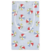 Niedliche Sommer-Strandbälle Kleine Geschenktüte (Vorderseite)