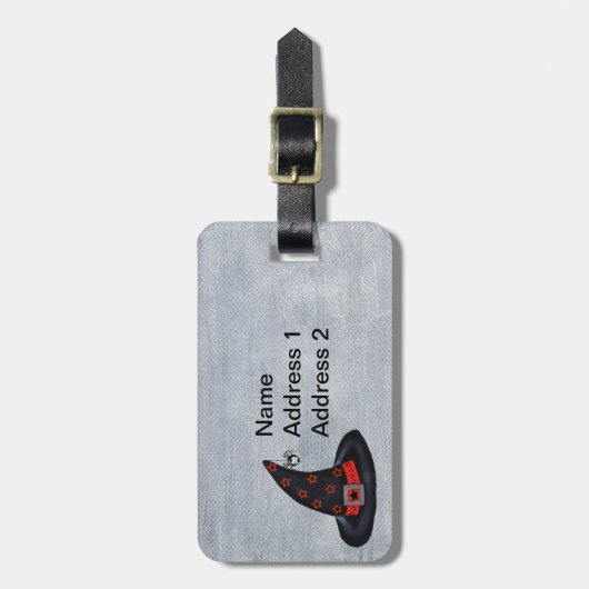 Niedliche Spinne auf Weiß mit schwarzem Huthut Gepäckanhänger (Vorderseite vertikal)