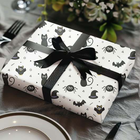 Niedliche Spinnen, Fledermäuse und Katzen Hallowee Geschenkpapier