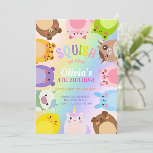 Niedliche Squishmallow Geburtstagseinladung Einladung (Stehend Vorderseite)