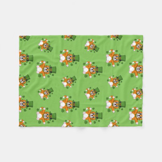 Niedliche St Patrick's Day Cat mit Kleeblättern Ca Fleecedecke (Vorderseite (Horizontal))