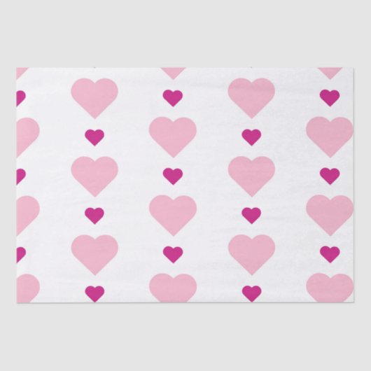 Niedliche symmetrische mehrfarbige Herzen auf Weiß Seidenpapier (Vorderseite)