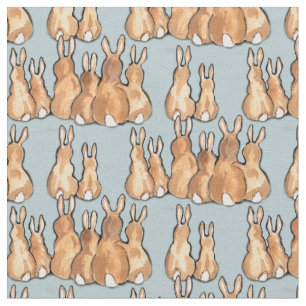 Niedliche Tan Bunny Rabbits auf blauem Hintergrund Stoff