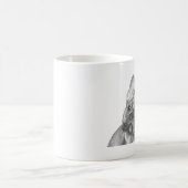 Niedliche Tasse der französischen Bulldogge durch (Mittel)