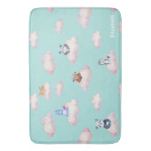 Niedliche Tiere auf Clouds Monogramm Badematte (Vorderseite Vertikal)