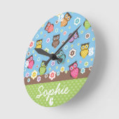 Niedliche trendige Eulen und Blume Runde Wanduhr (Winkel)