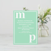 Niedliche trendy Monogram Sea Foam Green Wedding Einladung (Stehend Vorderseite)
