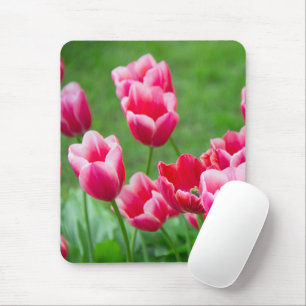 Niedliche Tulips im Garten Mousepad