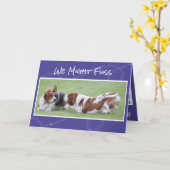 Niedliche u. lustige Jagdhunde der Karte (Gelbe Blume)