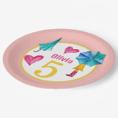 Niedliche Umbrella Girl Pappteller (Schrägansicht)