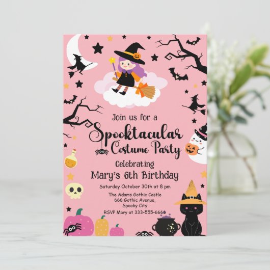 Niedliche und Spooky Hexenpink Halloween Geburtsta Einladung (Stehend Vorderseite)