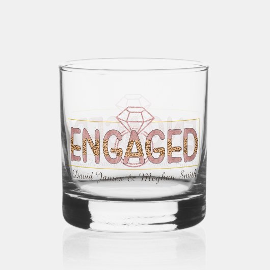 Niedliche Verlobte Zusatznamen Hochzeit Whiskyglas (Rückseite)