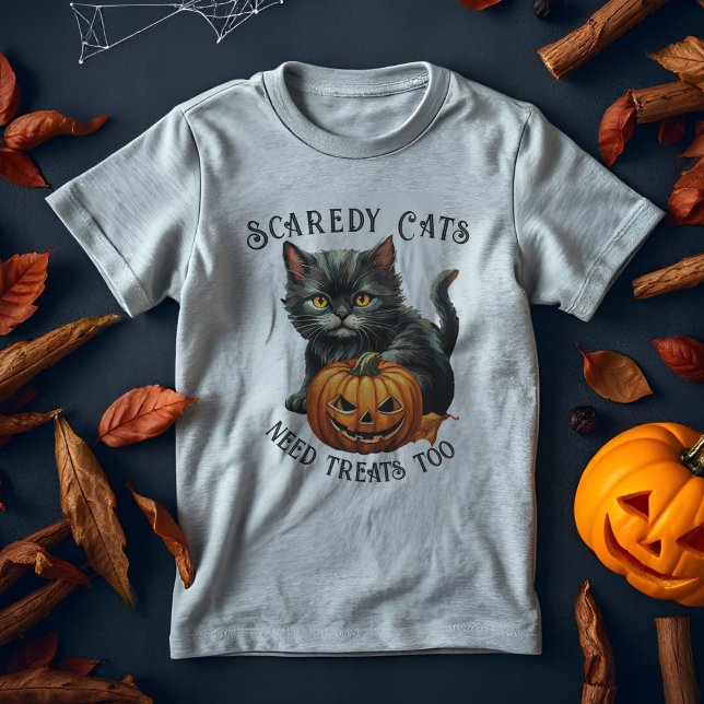 Niedliche Vintage Black Kitten Halloween Scaredy C (Vintage-style toddler tee with a shy black kitten and pumpkin. Customizable Halloween design.)
