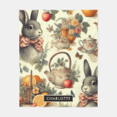 Niedliche Vintage Kaninchenmalerei Fleecedecke (Vorderseite)