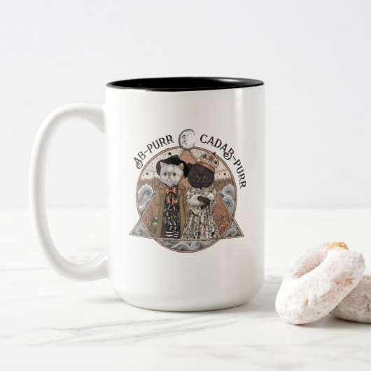 Niedliche Vintage Kernkatzenhexen Halloween Zweifarbige Tasse (Mit Donut)