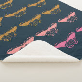 Niedliche Vintage Rosa Schmetterlingsdarstellung Sherpadecke (3/4)