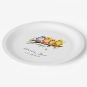 Niedliche Vögel auf der Dusche des Baumzweigs Pappteller (Schrägansicht)