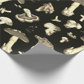 Niedliche Waldpilze im Kernwald Beige Geschenkpapier (Ecke)