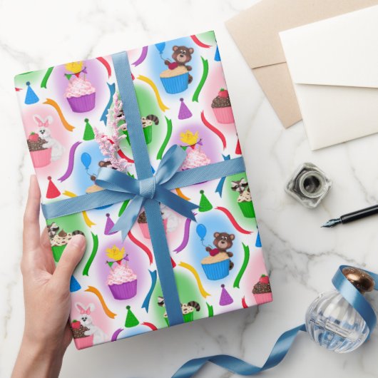 Niedliche Waldtiere & Cupcakes Geburtstag Geschenkpapier (Schenken)
