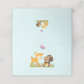 Niedliche Waldtiere Whimsischer Cartoon Platzkarte (Außenseite Aufgefaltet)