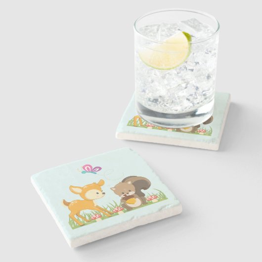 Niedliche Waldtiere Whimsischer Cartoon Steinuntersetzer (Seitenansicht)