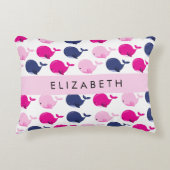 Niedliche Wale, Walmuster, Ihr Name Dekokissen (Vorderseite)