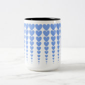 Niedliche Warm Periwinkle Blue Heart Tinsels Zweifarbige Tasse (Mittel)