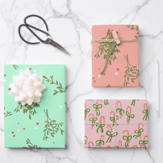 Niedliche Weihnachtscreme Canes Mistletoe Xmas Var Geschenkpapier Set (Vorderseite)