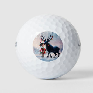 Niedliche Weihnachtself und dunkle Rentiere. Golfball