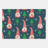 Niedliche Weihnachtsgnomen mit Bäumen und Schneefl Geschenkpapier Set (Vorderseite 3)