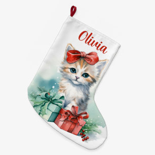 Niedliche Weihnachtskätzchen mit Geschenken und Na Großer Weihnachtsstrumpf