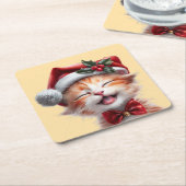 Niedliche Weihnachtskatze mit Weihnachtsmannmütze  Rechteckiger Pappuntersetzer (angewinkelt)