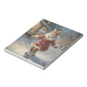 Niedliche Weihnachtskatze Skaten spielend Notizblock (Rotiert)