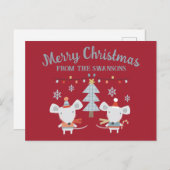 Niedliche Weihnachtsmäuse und Baum auf Burgund Rot Postkarte (Vorne/Hinten)