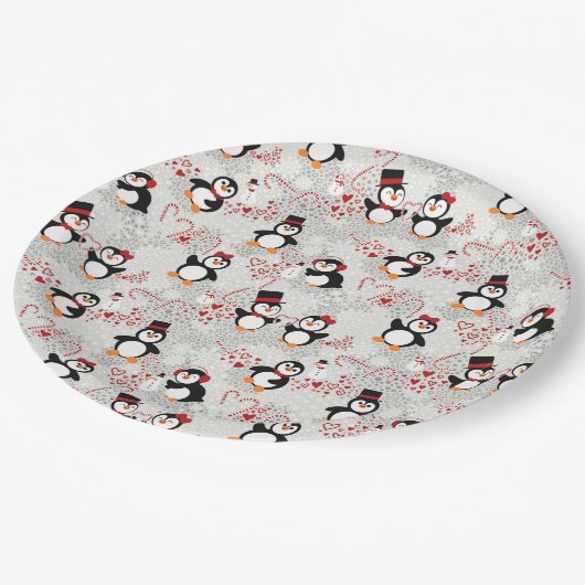 Niedliche Weihnachtspenguins Herz & Candy Muster Pappteller (Schrägansicht)