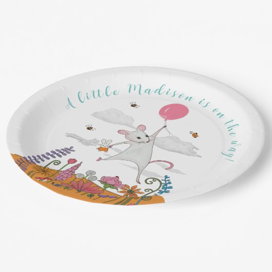 Niedliche, weiße Babymaus mit Ballon-Babydusche Pappteller (Schrägansicht)