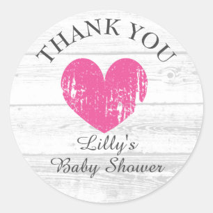 Niedliche weiße Scheune aus rosa Herzmuscheldusche Runder Aufkleber