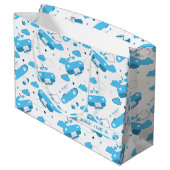 Niedliche weiße und blaue Flugzeug und Wolken Kids Große Geschenktüte (Rückseite Schrägansicht)